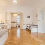 Prague Bliss Apartment - Lesser Town Charm