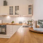 Prague Bliss Apartment - Lesser Town Charm
